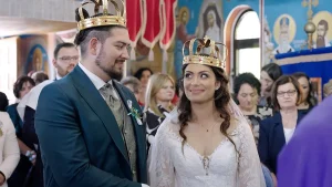 Snimanje venčanja u crkvi – mladenci sa krunama, Nataša i Boro
